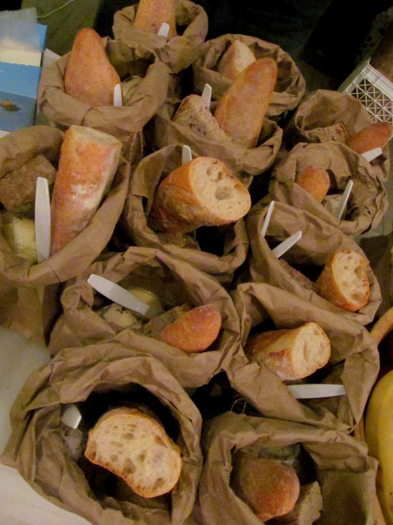 Very cool pop-up bread baskets!