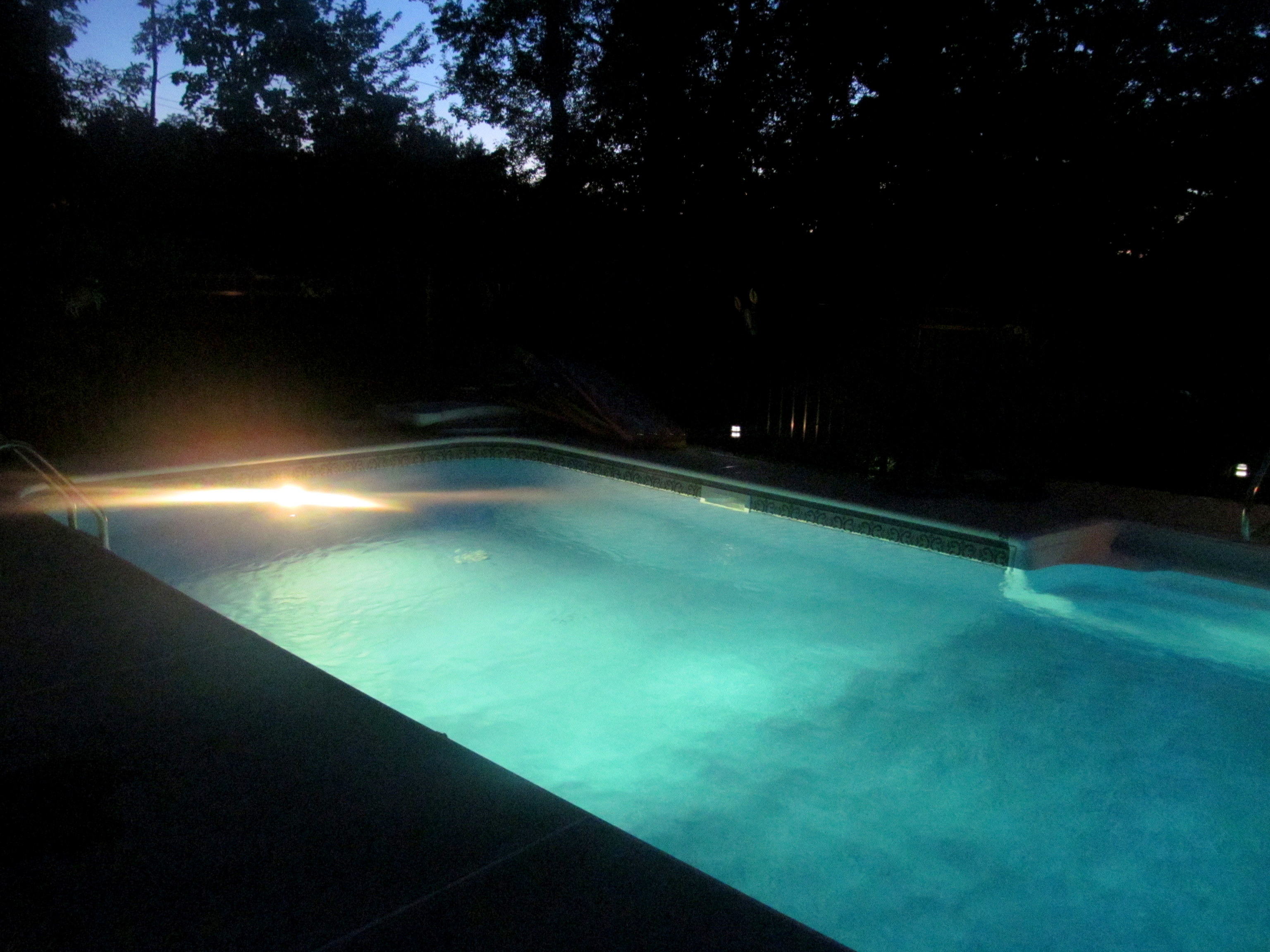 Love how the pool looked when lit up at night!